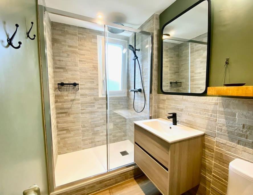 Apartament Pluton - Sils Caen Zewnętrze zdjęcie